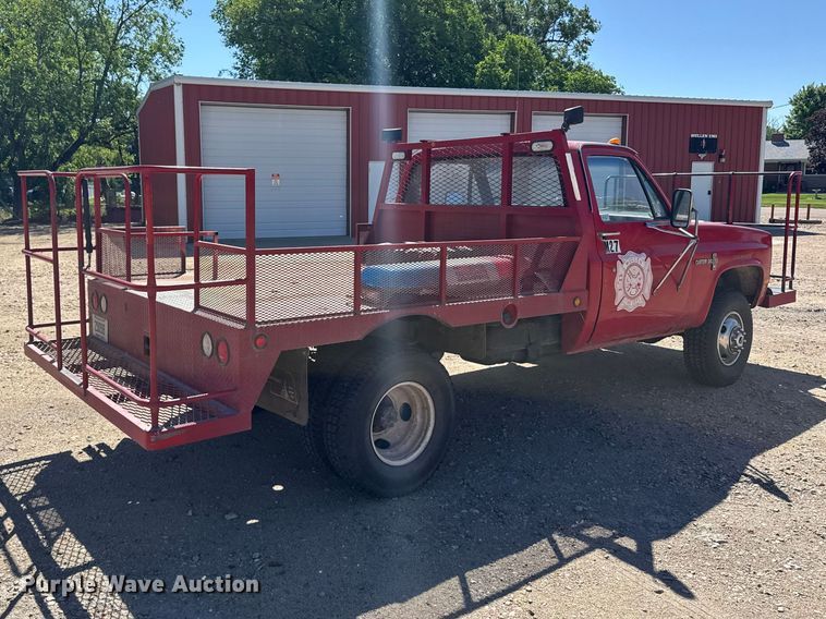 image for item EW4888 1984 Chevrolet K30 flatbed pickup truck