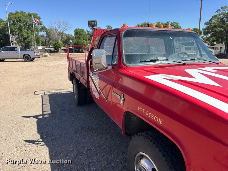 image for item EW4888 1984 Chevrolet K30 flatbed pickup truck