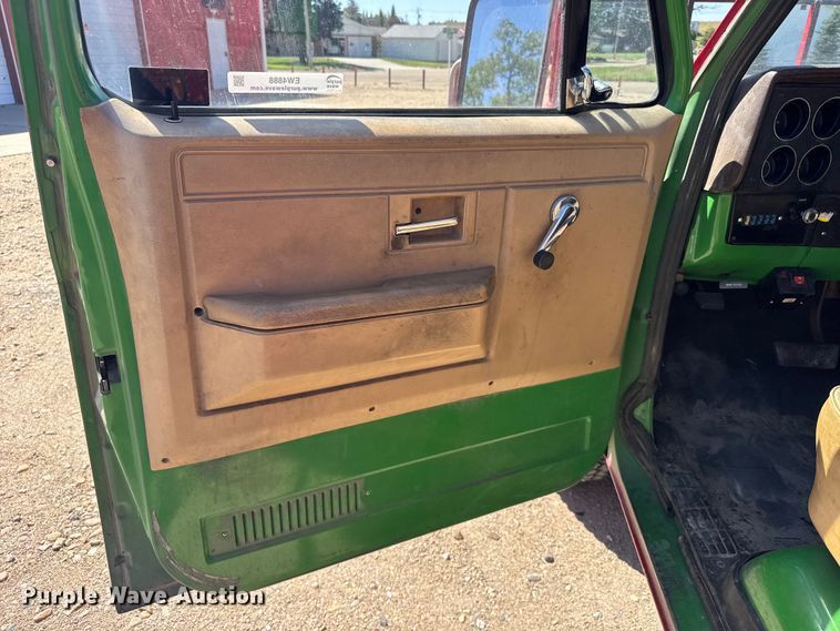 image for item EW4888 1984 Chevrolet K30 flatbed pickup truck