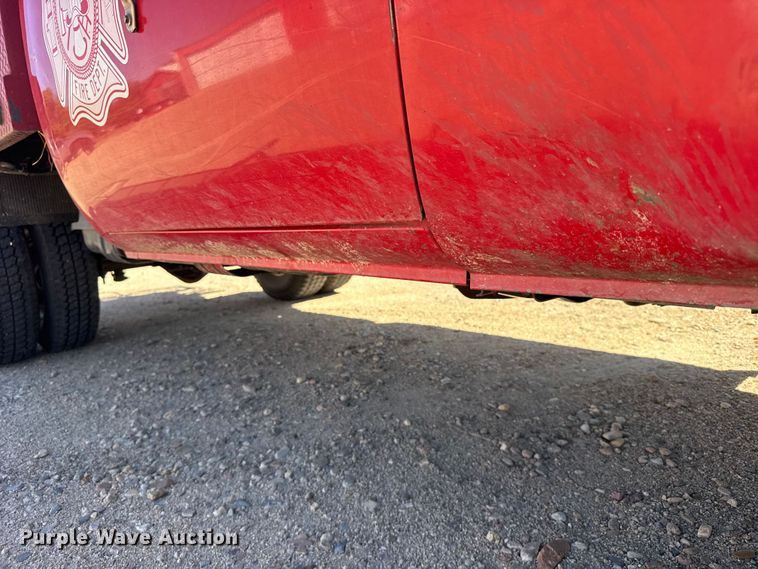image for item EW4888 1984 Chevrolet K30 flatbed pickup truck