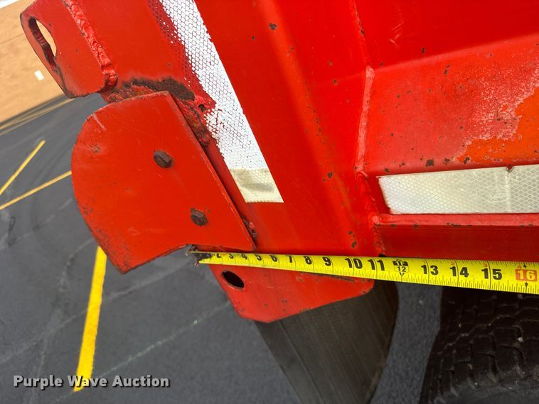 image for item EW4918 1989 Ford LNT8000 dump truck