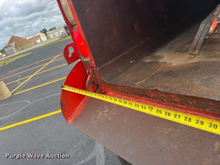 image for item EW4918 1989 Ford LNT8000 dump truck