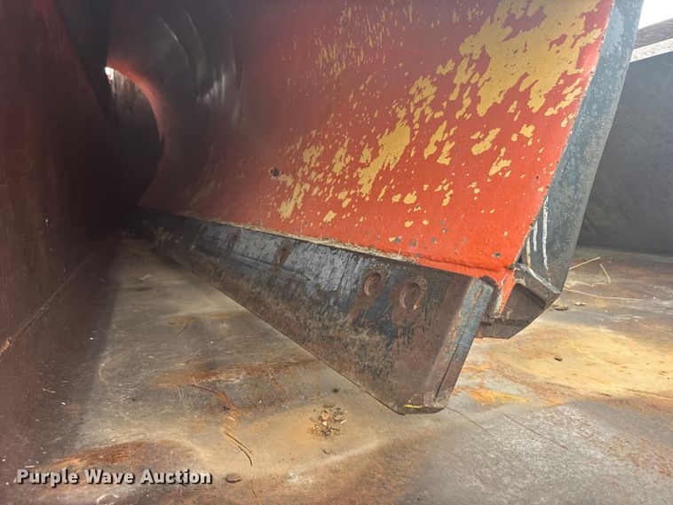 image for item EW4918 1989 Ford LNT8000 dump truck