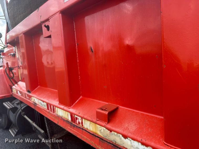 image for item EW4918 1989 Ford LNT8000 dump truck
