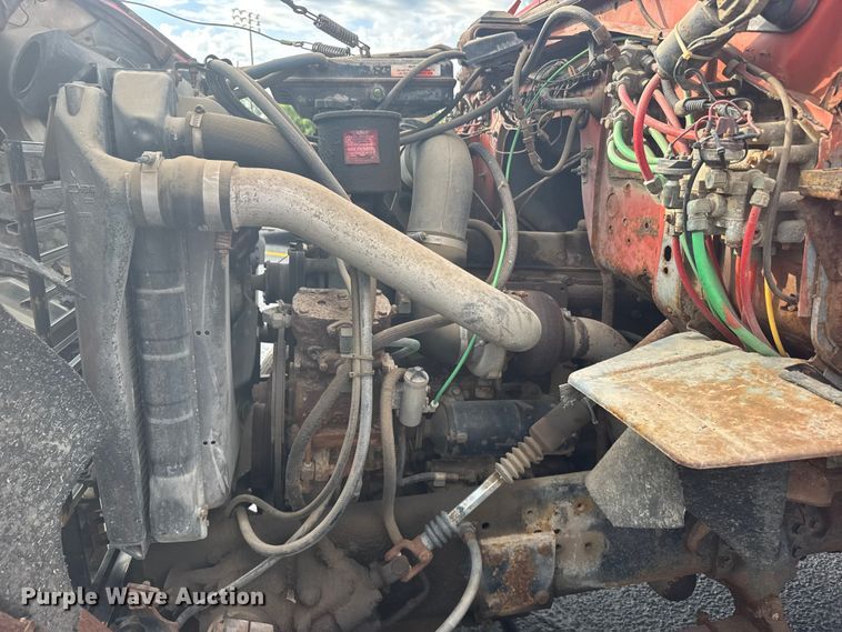 image for item EW4918 1989 Ford LNT8000 dump truck