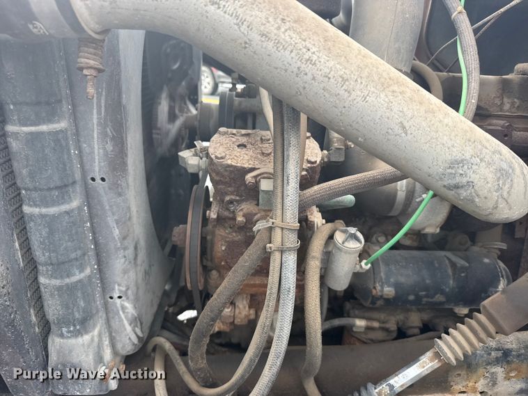 image for item EW4918 1989 Ford LNT8000 dump truck