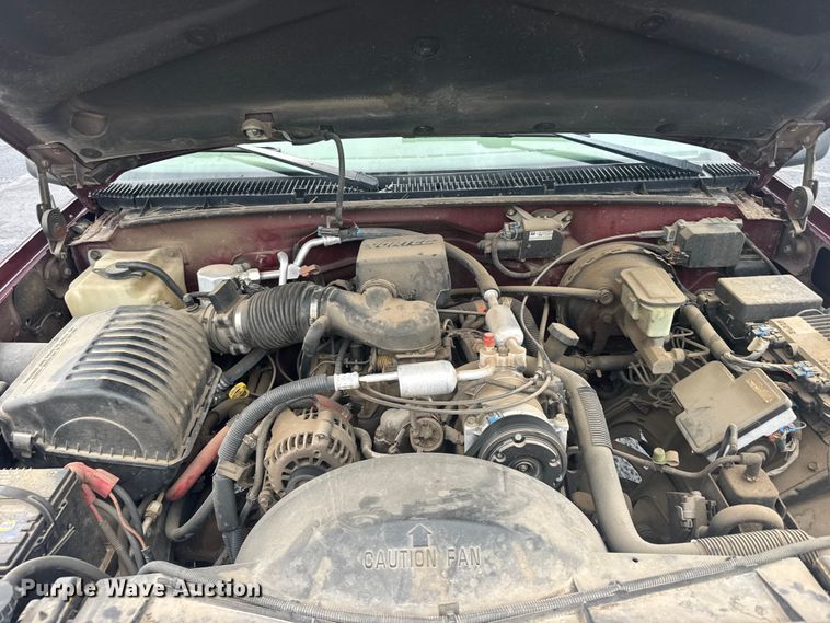 image for item EW4919 1999 Chevrolet Suburban  SUV