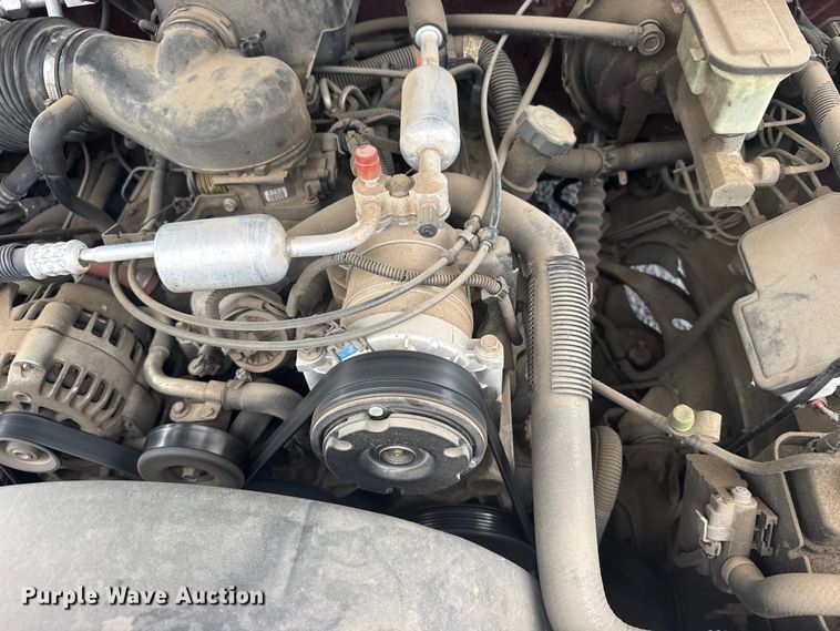 image for item EW4919 1999 Chevrolet Suburban  SUV