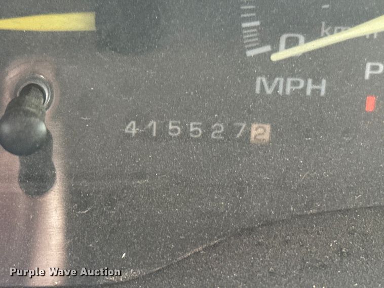 image for item EW4919 1999 Chevrolet Suburban  SUV