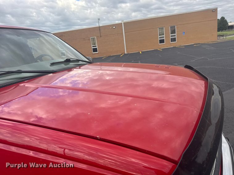image for item EW4920 1999 Chevrolet Suburban SUV