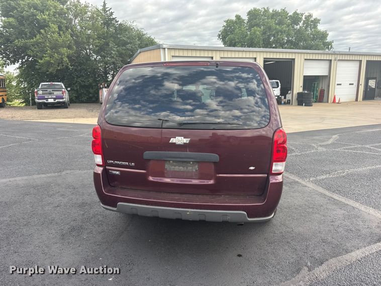 image for item EW4921 2008 Chevrolet Uplander SUV