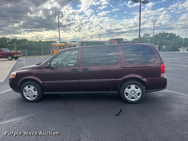 image for item EW4921 2008 Chevrolet Uplander SUV