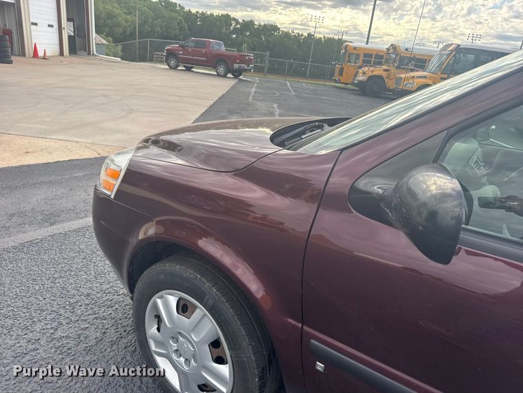 image for item EW4921 2008 Chevrolet Uplander SUV