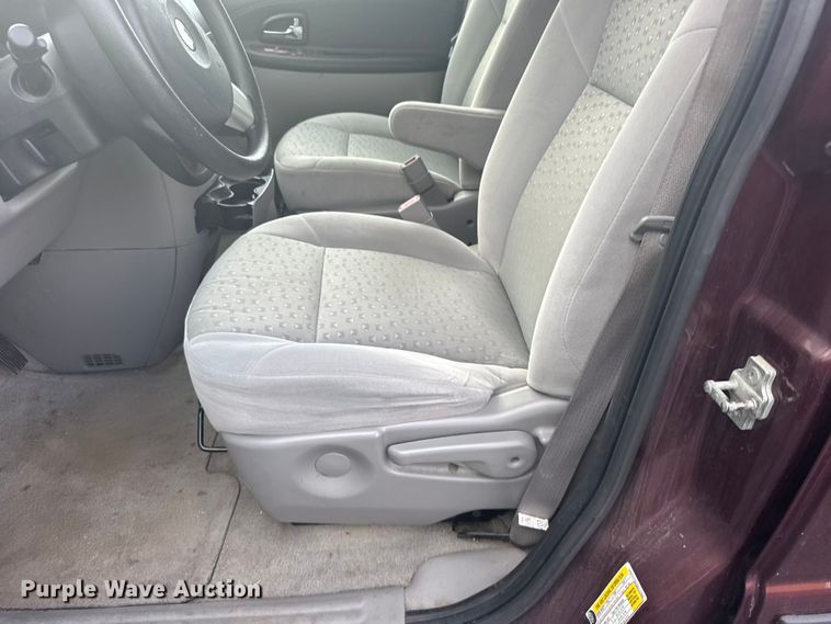 image for item EW4921 2008 Chevrolet Uplander SUV