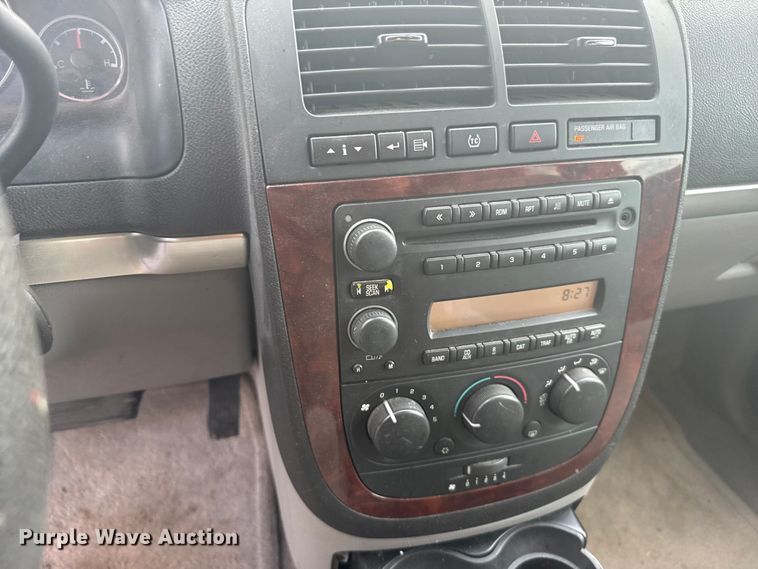 image for item EW4921 2008 Chevrolet Uplander SUV
