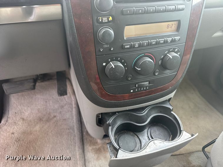 image for item EW4921 2008 Chevrolet Uplander SUV