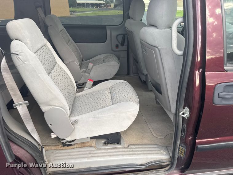 image for item EW4921 2008 Chevrolet Uplander SUV