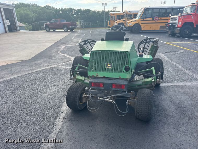 image for item EW4922 1996 John Deere 3215 A rough fairway mower