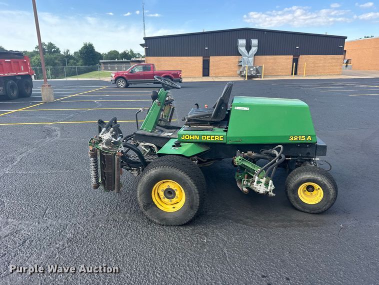 image for item EW4922 1996 John Deere 3215 A rough fairway mower