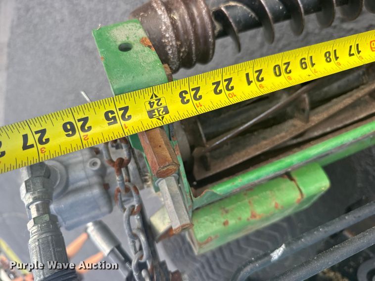image for item EW4922 1996 John Deere 3215 A rough fairway mower
