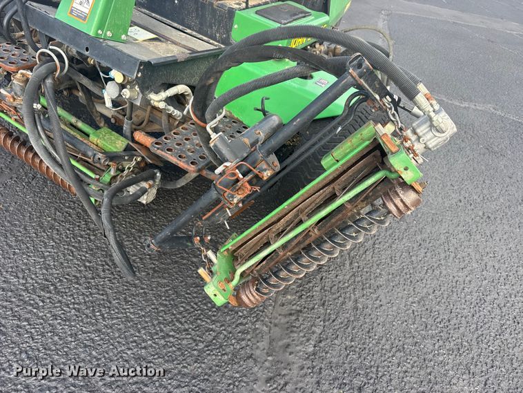 image for item EW4922 1996 John Deere 3215 A rough fairway mower