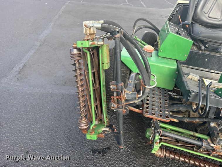 image for item EW4922 1996 John Deere 3215 A rough fairway mower