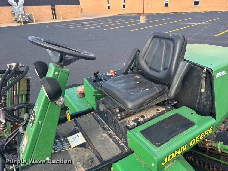 image for item EW4922 1996 John Deere 3215 A rough fairway mower