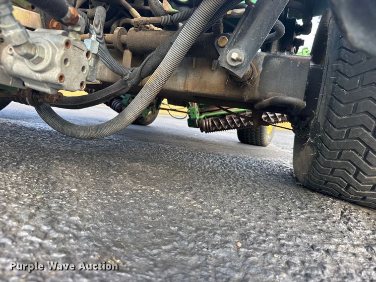 image for item EW4922 1996 John Deere 3215 A rough fairway mower