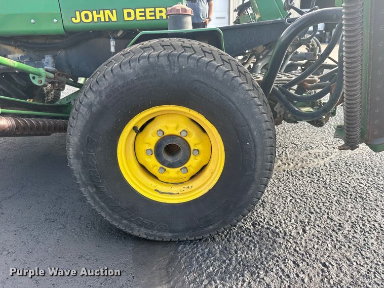 image for item EW4922 1996 John Deere 3215 A rough fairway mower