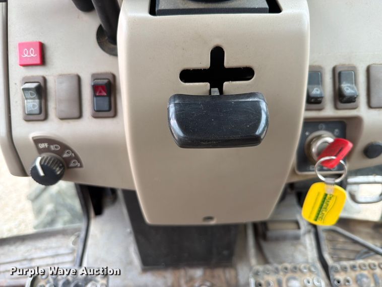image for item EX2492 2003 John Deere 6615 MFWD tractor