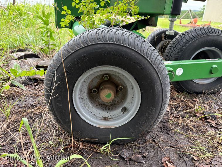image for item EX2495 New Frontier RR2211 rotary hay rake