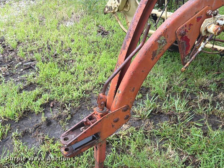image for item EX2496 New Holland 256 hay rake
