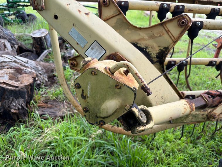image for item EX2496 New Holland 256 hay rake