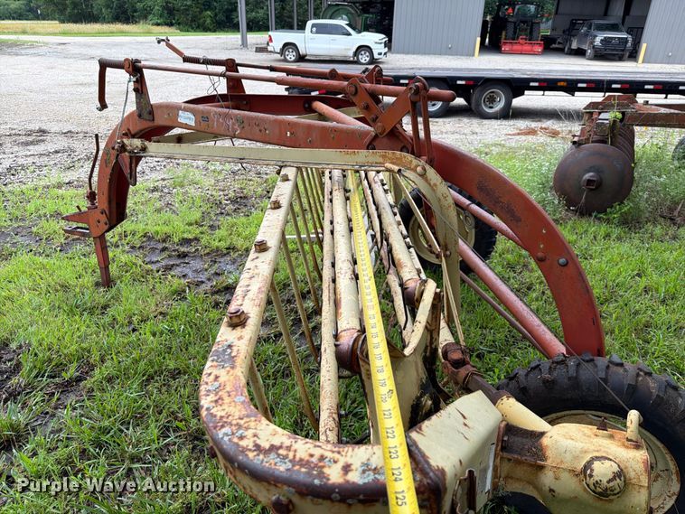 image for item EX2496 New Holland 256 hay rake