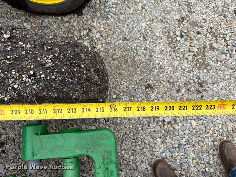 image for item EX2498 John Deere CX20 batwing rotary mower