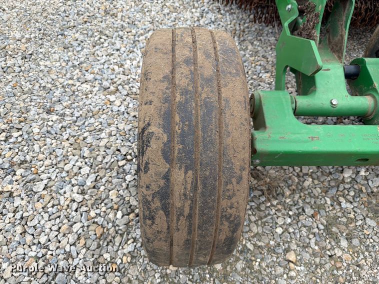 image for item EX2498 John Deere CX20 batwing rotary mower