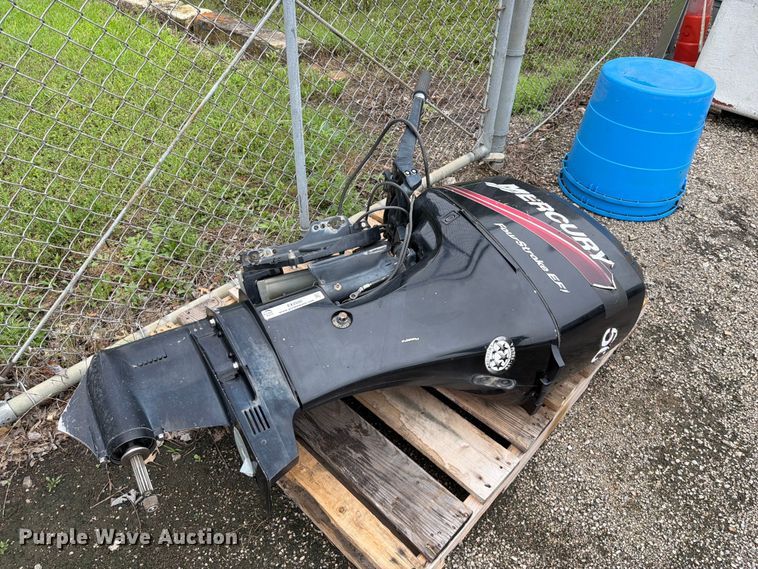 image for item EX2500 2004 Mercury 50 boat engine