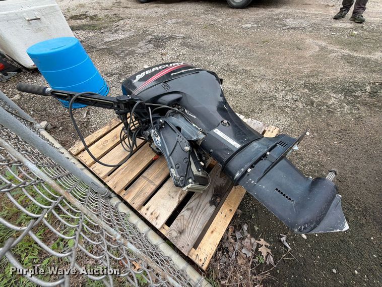 image for item EX2500 2004 Mercury 50 boat engine