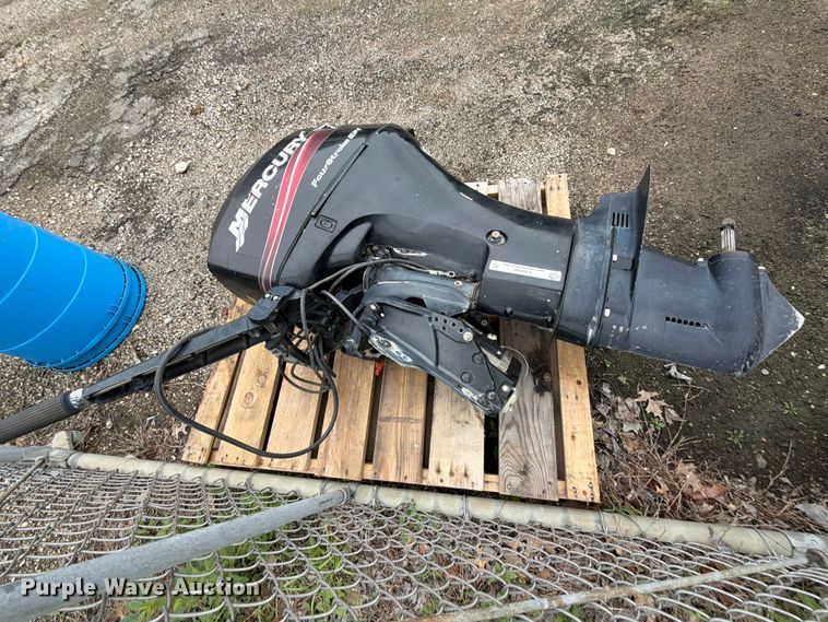 image for item EX2500 2004 Mercury 50 boat engine
