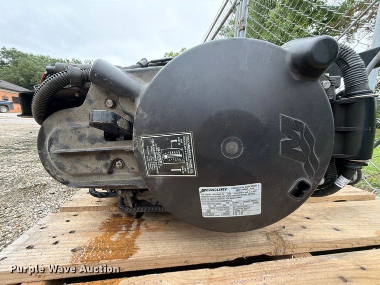 image for item EX2500 2004 Mercury 50 boat engine