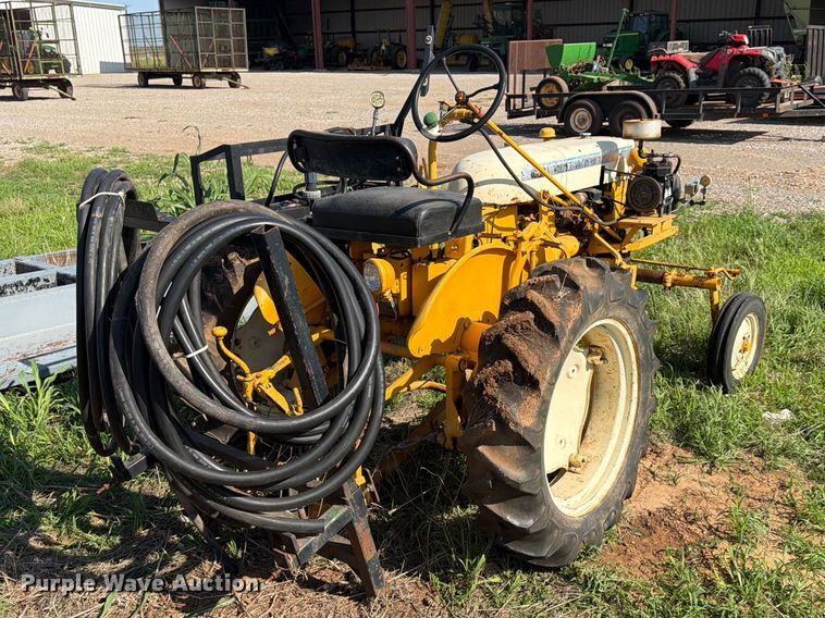 image for item EX3991 International Cub tractor