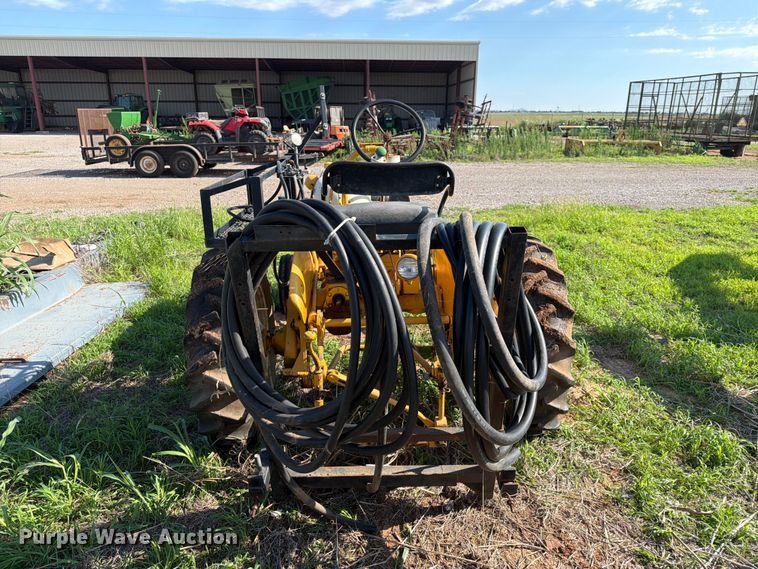 image for item EX3991 International Cub tractor