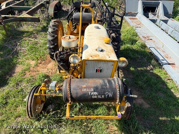 image for item EX3991 International Cub tractor