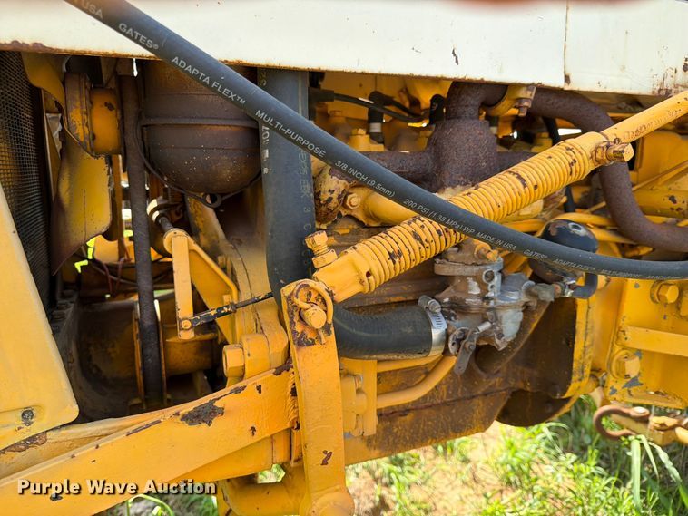 image for item EX3991 International Cub tractor