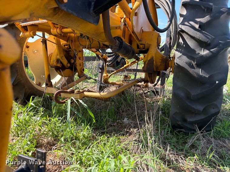 image for item EX3991 International Cub tractor