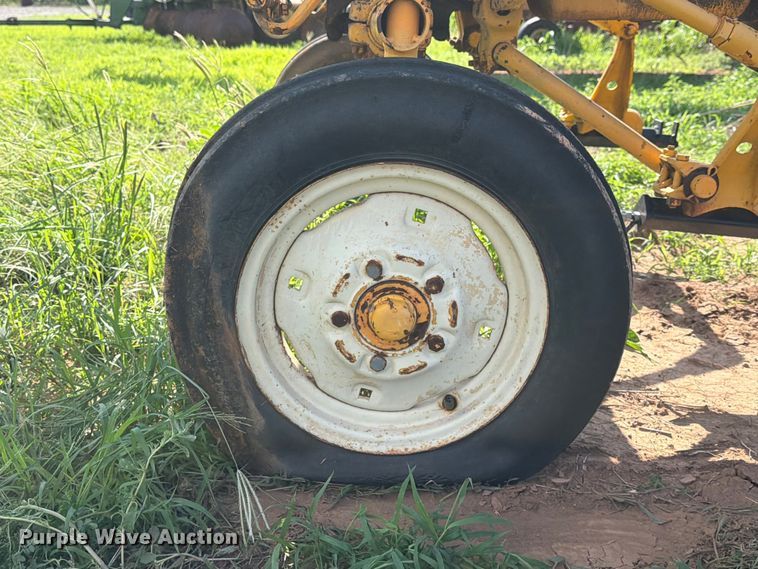 image for item EX3991 International Cub tractor