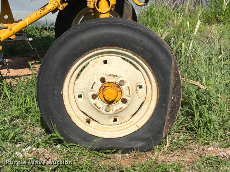 image for item EX3991 International Cub tractor