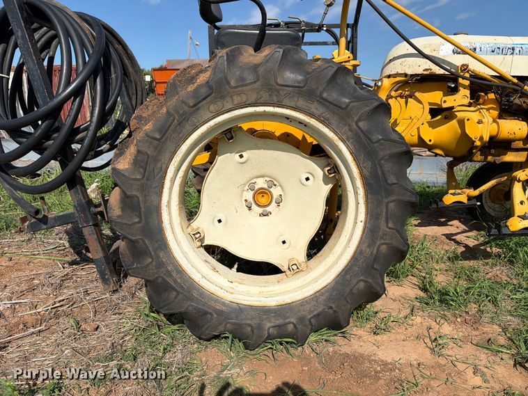 image for item EX3991 International Cub tractor