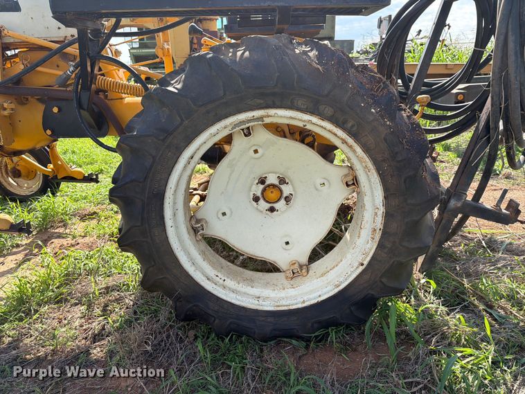 image for item EX3991 International Cub tractor