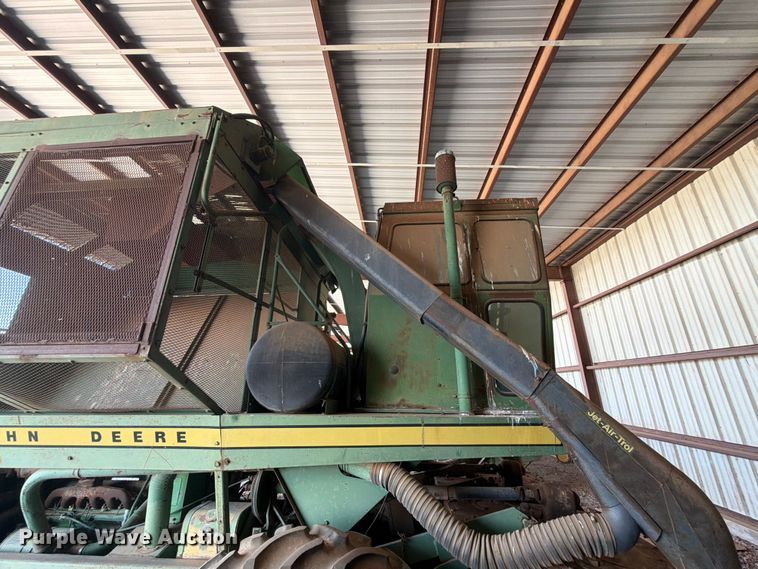 image for item EX3992 John Deere 9910 cotton picker
